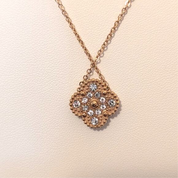 18K Rose Gold Plated Two Sided Quatrefoil Mother of Pearl CZ Pendant Necklace - Picture 4 of 10